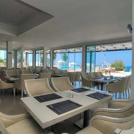 Jasmine Court Отель 4*