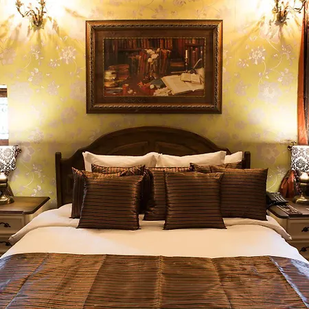 Jasmine Court Hotel 4*