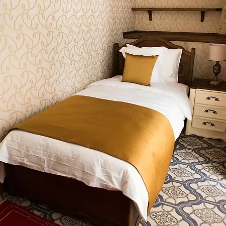 Отель Jasmine Court 4*