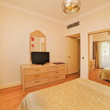 Jasmine Court & Superb Location & View ! 4* Kyrenia (Northern Cyprus)