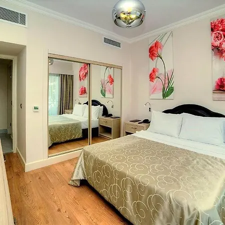 Jasmine Court & Superb Location & View ! Hotel