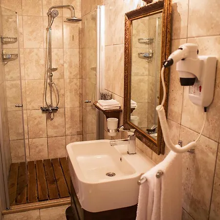 فندق Jasmine Court 4*